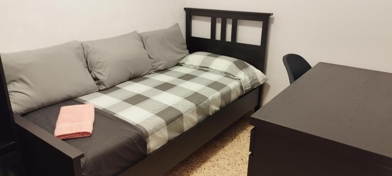 Apartamento Entero Con Terraza En El Centro De Rubi Exterior photo